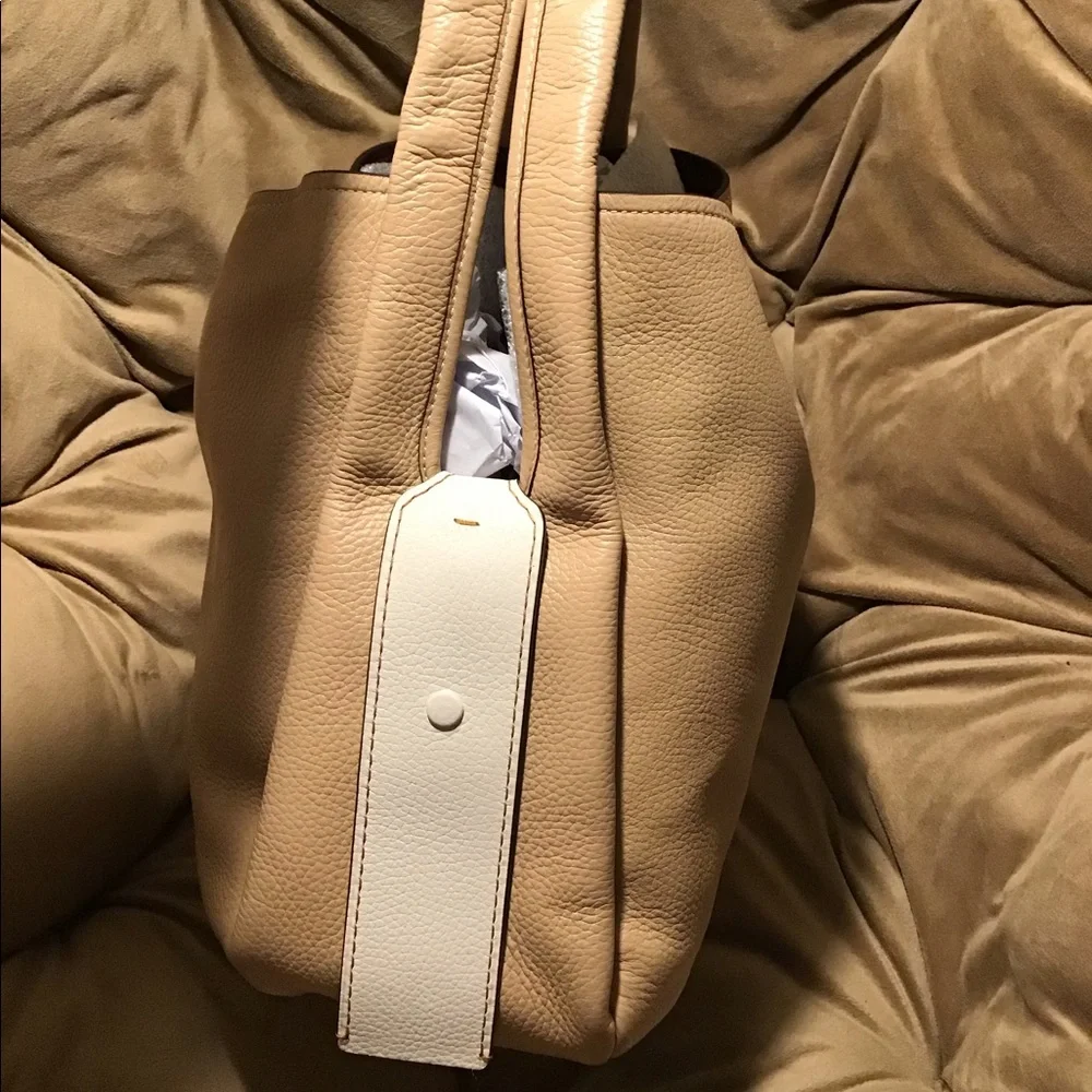 Coach 1941 Beechwood Bandit Hobo